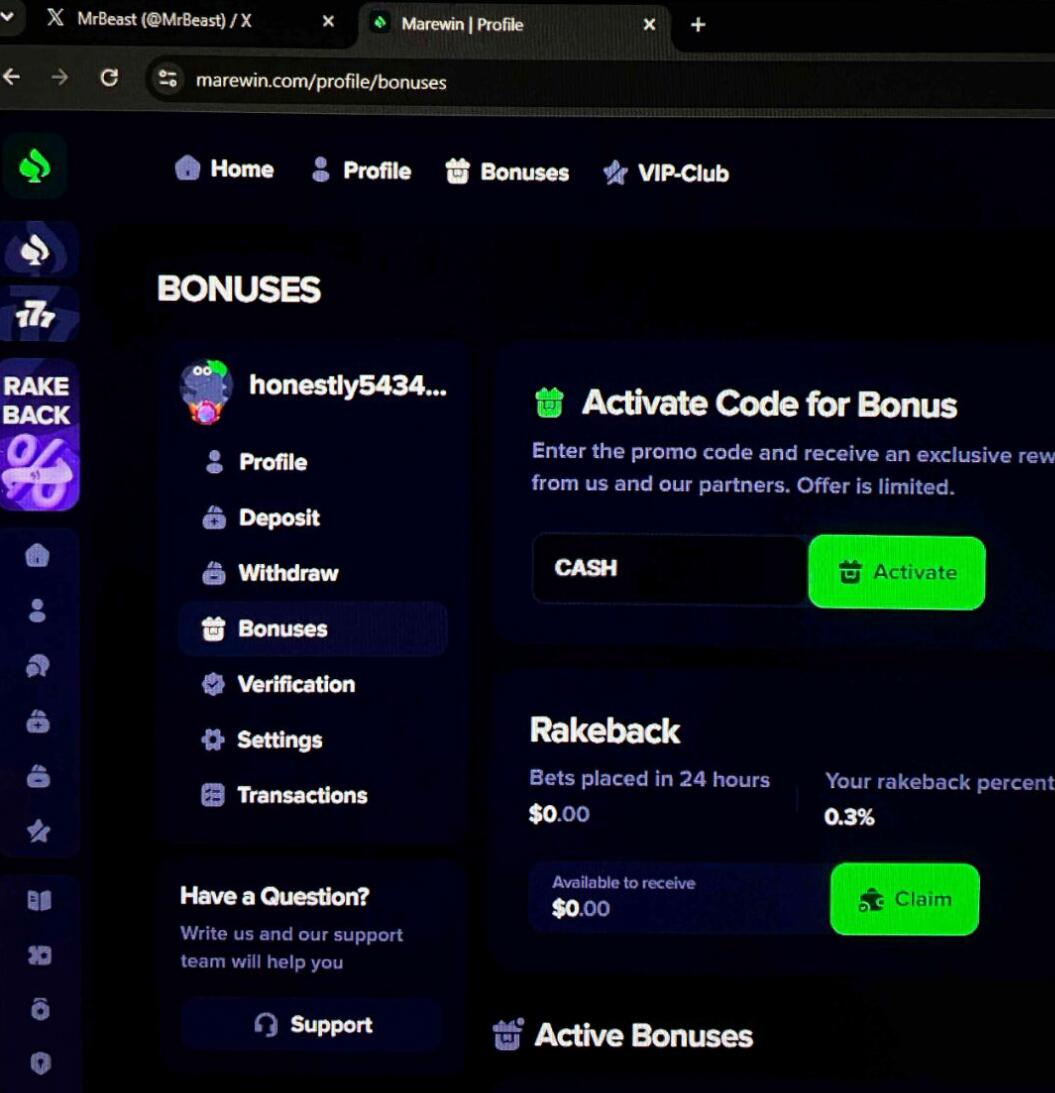 Casino bonus page with promo code CASH ready to activate